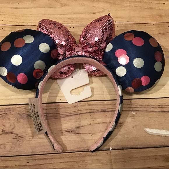 Disney parks Minnie Mouse pink polka dot sequined sequenced bow -NWT - Picture 2 of 3